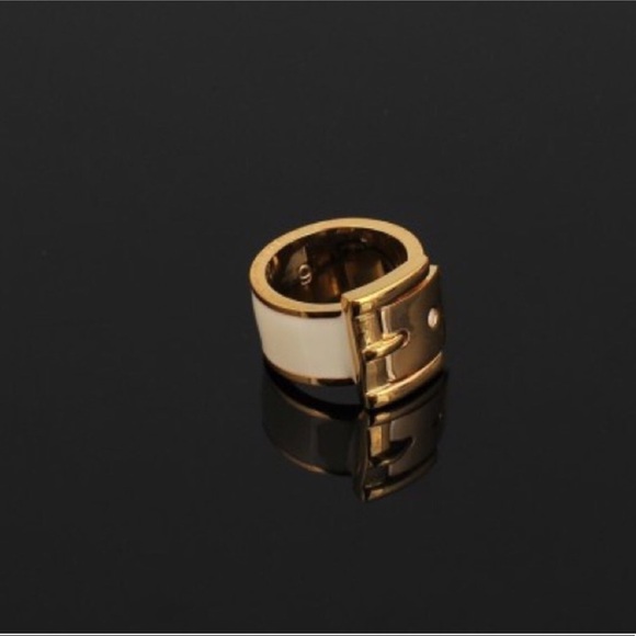 Michael Kors MK Belt Buckle Ring White Enamel & Gold Size 6 or 7 - Picture 5 of 8